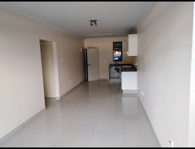 2 BEDROOM APARTMENT FOR SALE IN UMHLANGA RIDGE